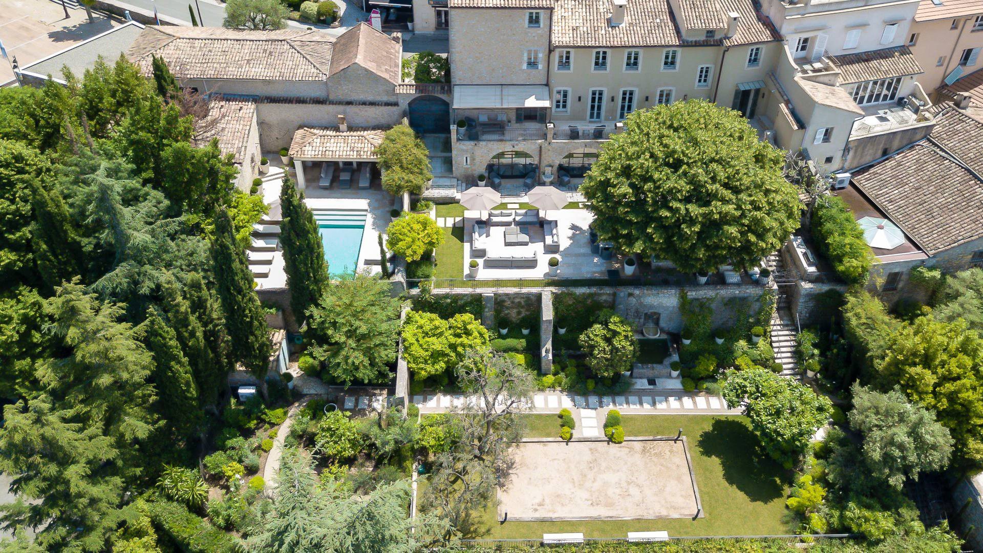 Luxury House - 2