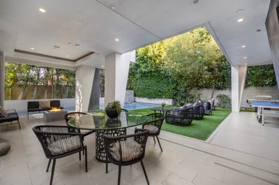 Luxury Villa Photo #3