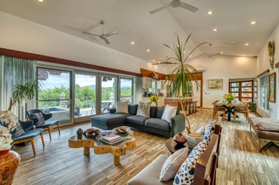 Luxury Villa Photo #20