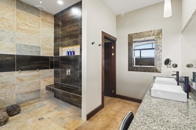 Luxury Villa Photo #37