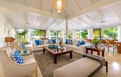 Luxury Villa Photo #3