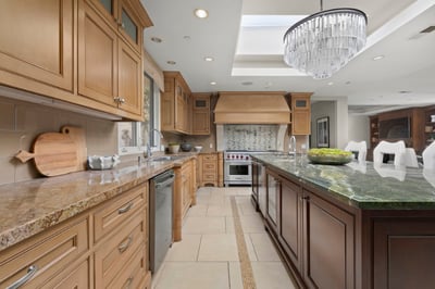 Luxury Villa Photo #17
