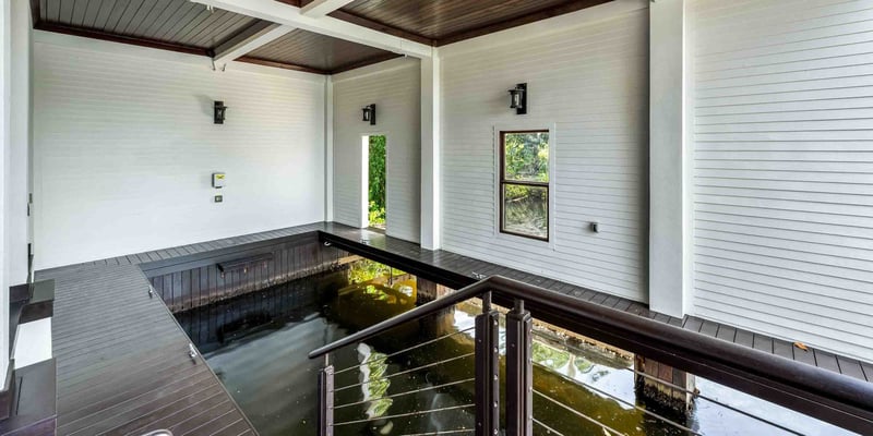 Ritz-Carlton Deckhouse #1