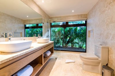 Luxury Villa Photo #14