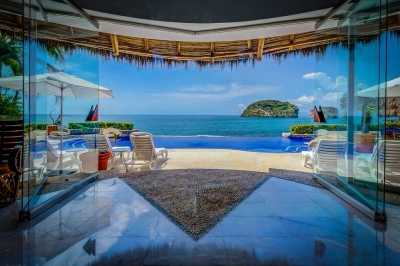 Luxury Villa Photo #24