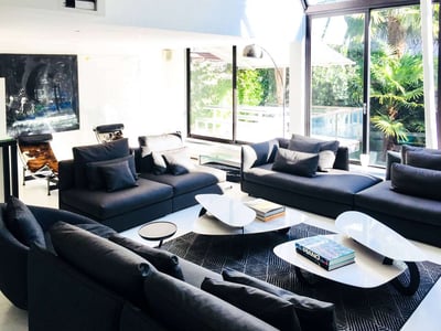 Luxury Villa Photo #4