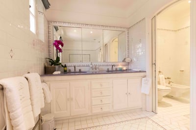 Luxury Villa Photo #20
