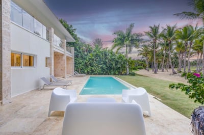 Luxury Villa Photo #11