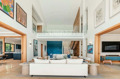 Luxury Villa Photo #19