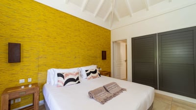 Luxury Villa Photo #28