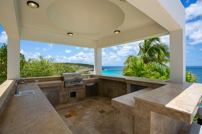 Luxury Villa Photo #8