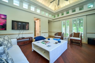 Luxury Villa Photo #19