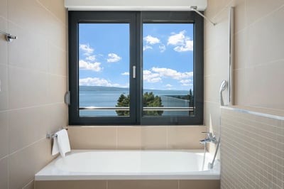 Luxury Villa Photo #18