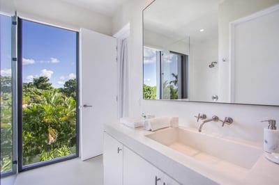 Luxury Villa Photo #30