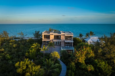 Luxury Villa Photo #12