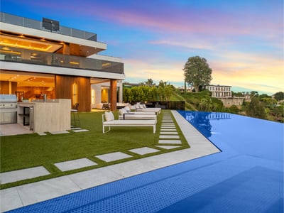 Luxury Villa Photo #8