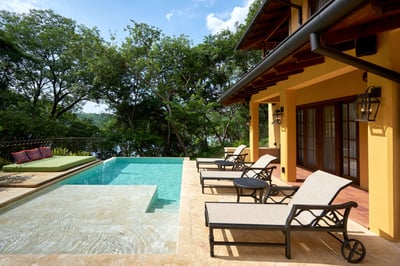 Luxury Villa Photo #6