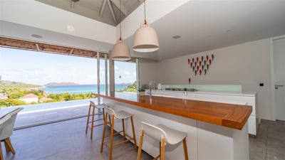 Luxury Villa Photo #11