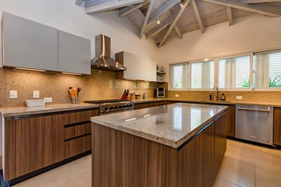 Luxury Villa Photo #22