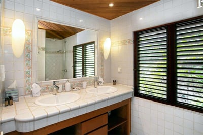 Luxury Villa Photo #25
