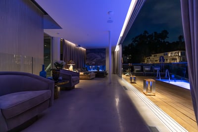 Luxury Villa Photo #32