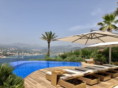 Luxury Villa Photo #4