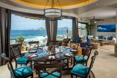 Luxury Villa Photo #15