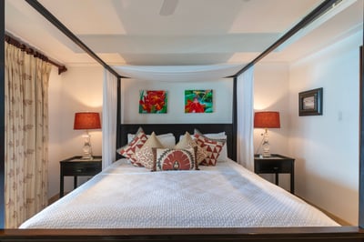 Luxury Villa Photo #7