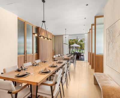 Luxury Villa Photo #25