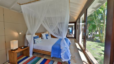 Luxury Villa Photo #52