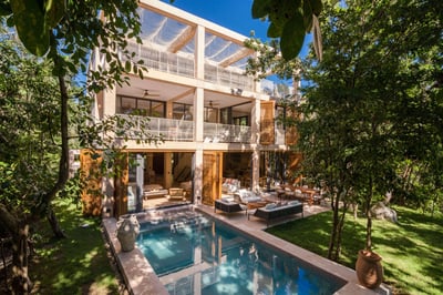 Luxury Villa Photo #2