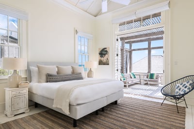 Luxury Villa Photo #11