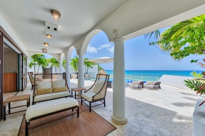 Luxury Villa Photo #9