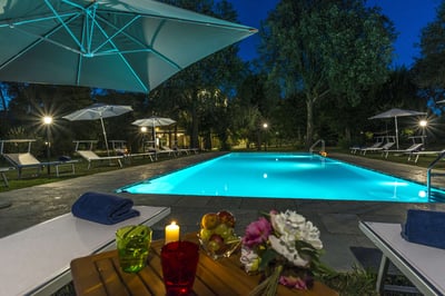 Luxury Villa Photo #4