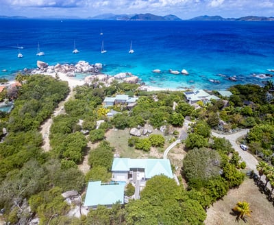 Luxury Villa Photo #4