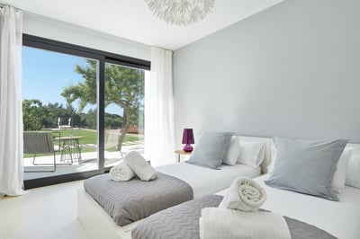 Luxury Villa Photo #27