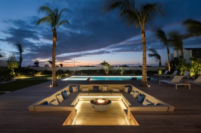 Luxury Villa Photo #3