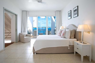 Luxury Villa Photo #27