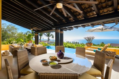 Luxury Villa Photo #4