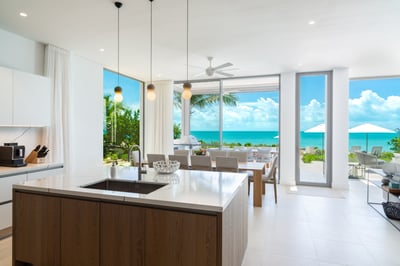Luxury Villa Photo #17