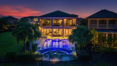 Luxury Villa Photo #4