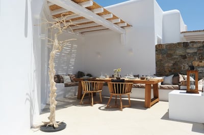 Luxury Villa Photo #3