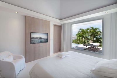 Luxury Villa Photo #19