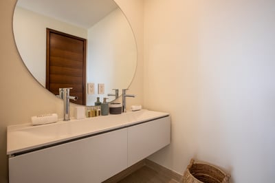 Luxury Villa Photo #25