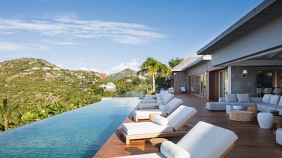 Luxury Villa Photo #3