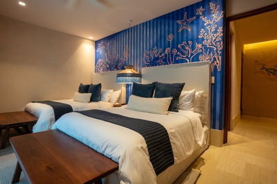 Luxury Villa Photo #39