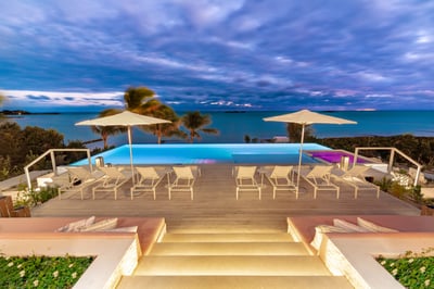 Luxury Villa Photo #23