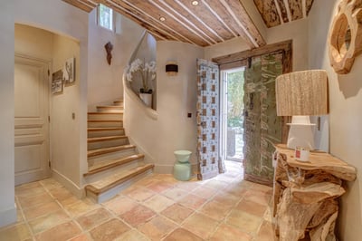 Luxury Villa Photo #24
