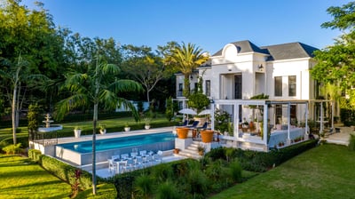 Luxury Villa Photo #3