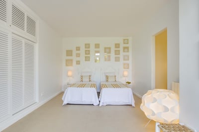 Luxury Villa Photo #32